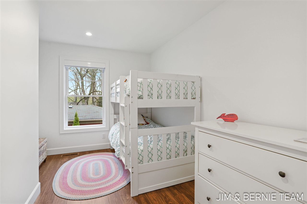153 Elizabeth Street, Saugatuck, MI, 49453-9656