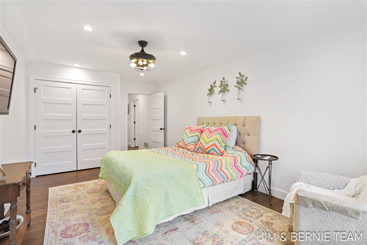 153 Elizabeth Street, Saugatuck, MI, 49453-9656