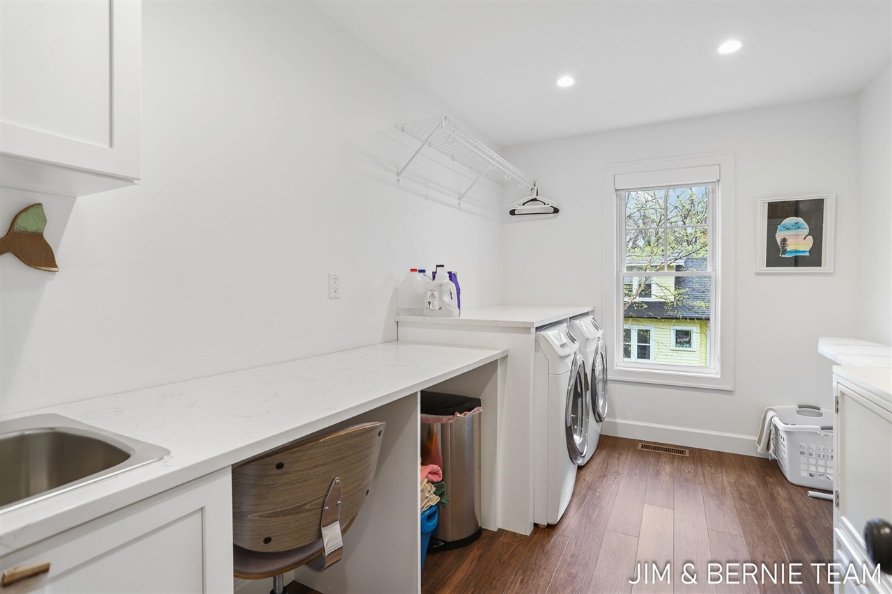 153 Elizabeth Street, Saugatuck, MI, 49453-9656