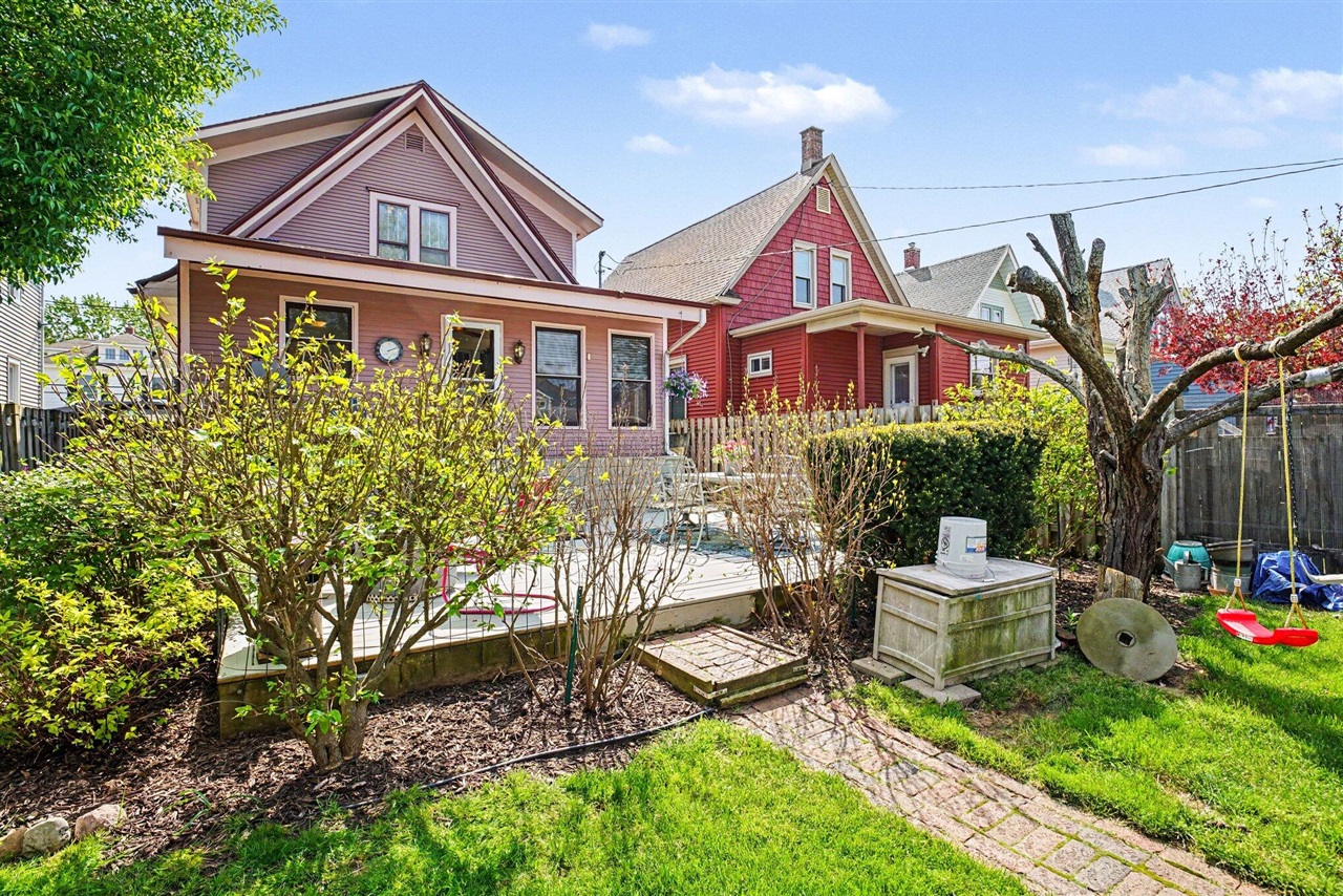 1019 Pearl Street, Saint Joseph, MI, 49085-1351