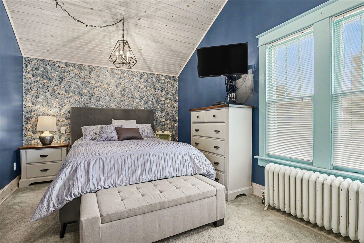 1019 Pearl Street, Saint Joseph, MI, 49085-1351