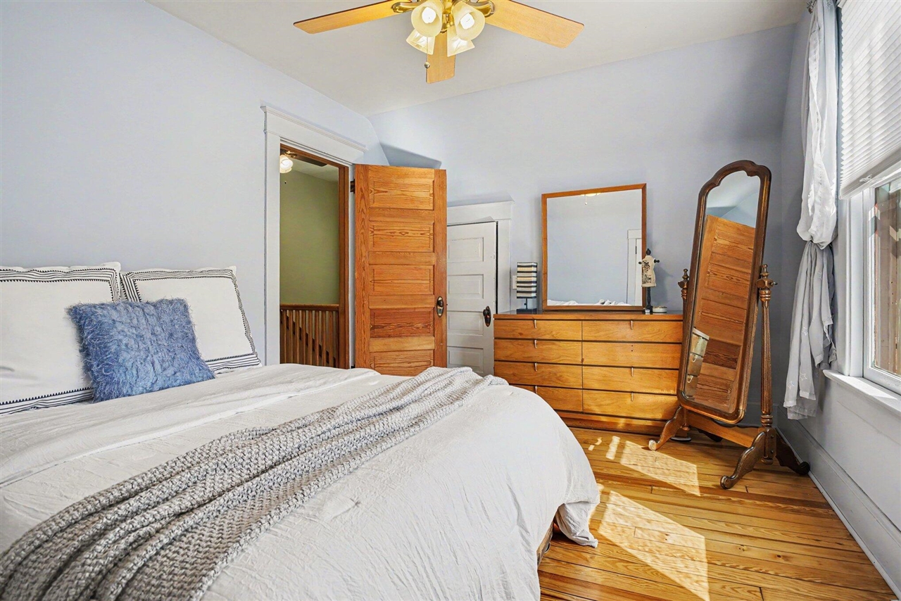 1019 Pearl Street, Saint Joseph, MI, 49085-1351