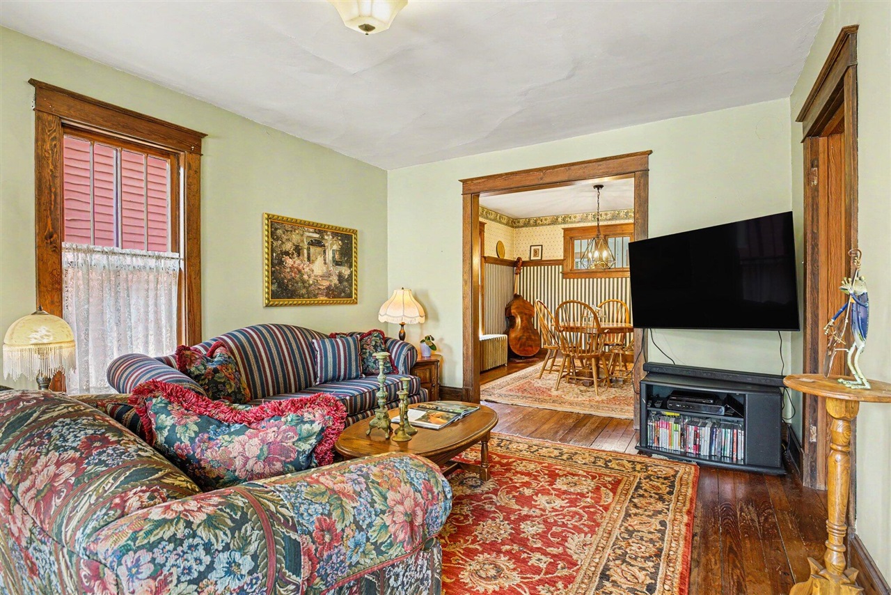 1019 Pearl Street, Saint Joseph, MI, 49085-1351