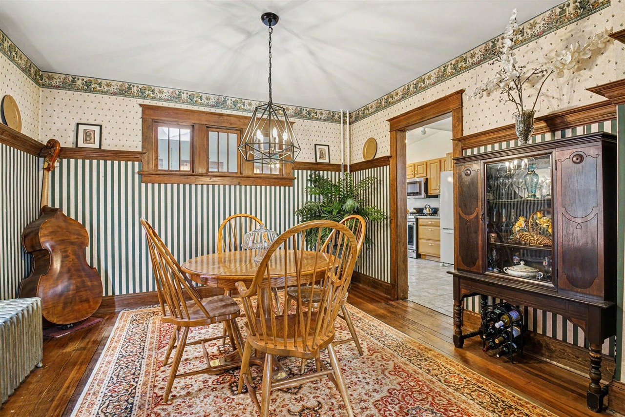 1019 Pearl Street, Saint Joseph, MI, 49085-1351