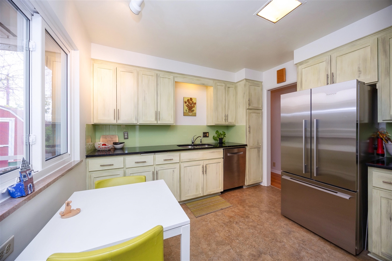 1516 Glen Leven Road, Ann Arbor, MI, 48103-5720