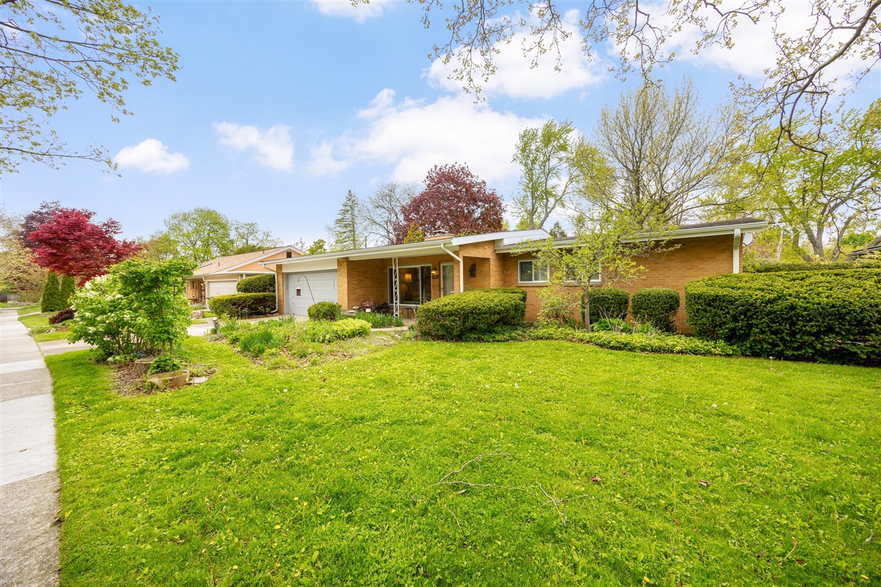 1516 Glen Leven Road, Ann Arbor, MI, 48103-5720