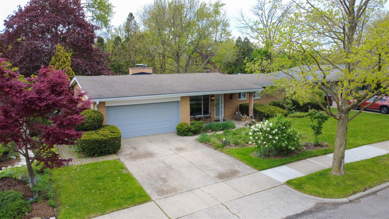 1516 Glen Leven Road, Ann Arbor, MI, 48103-5720