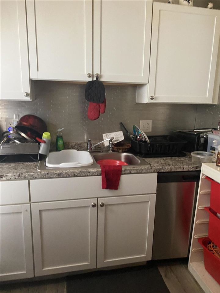 20164 Yacama Avenue, Highland Park, MI, 48203-1121