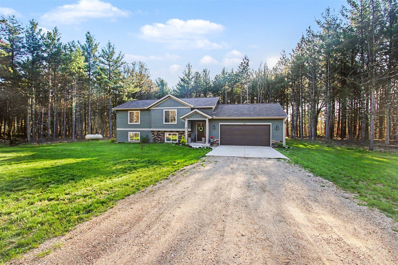 1671 Pineland Path, Allegan, MI, 49010
