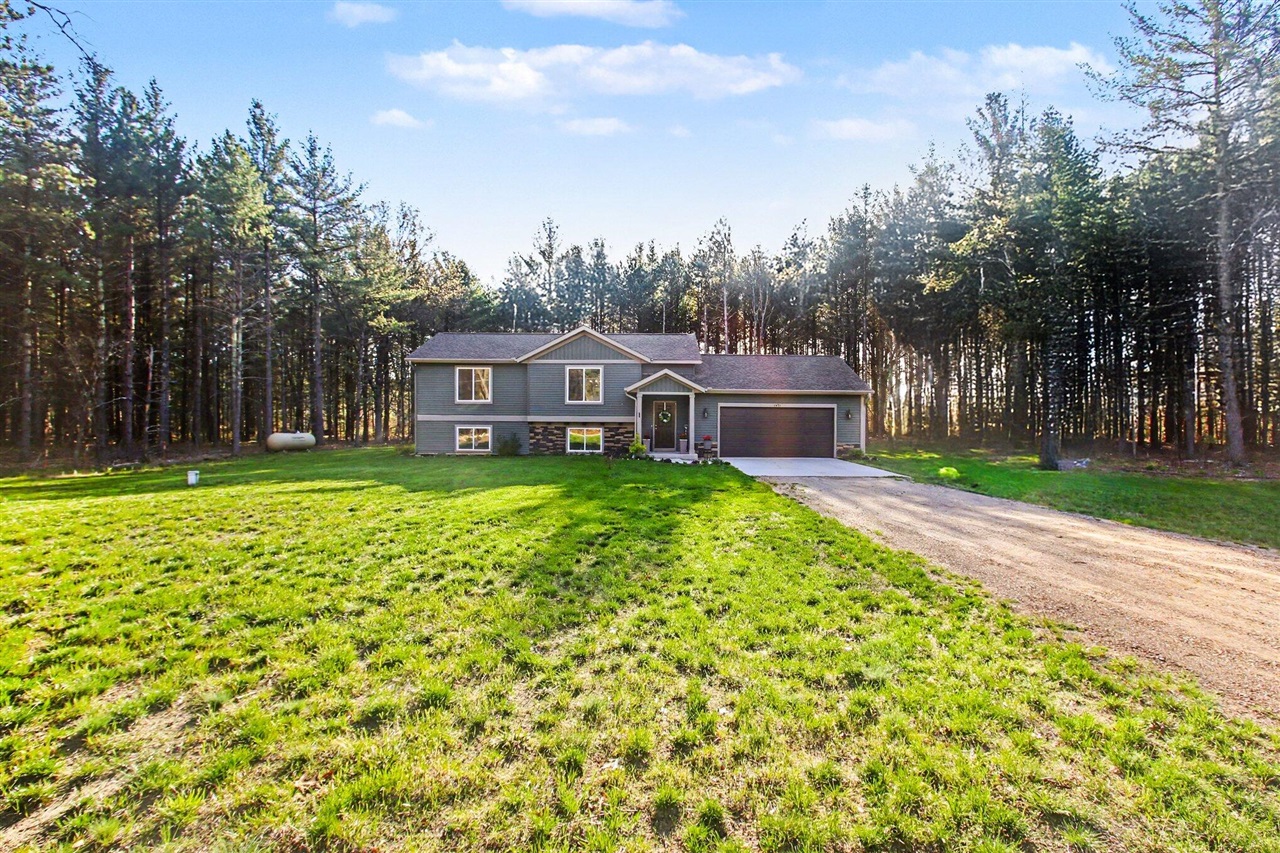 1671 Pineland Path, Allegan, MI, 49010
