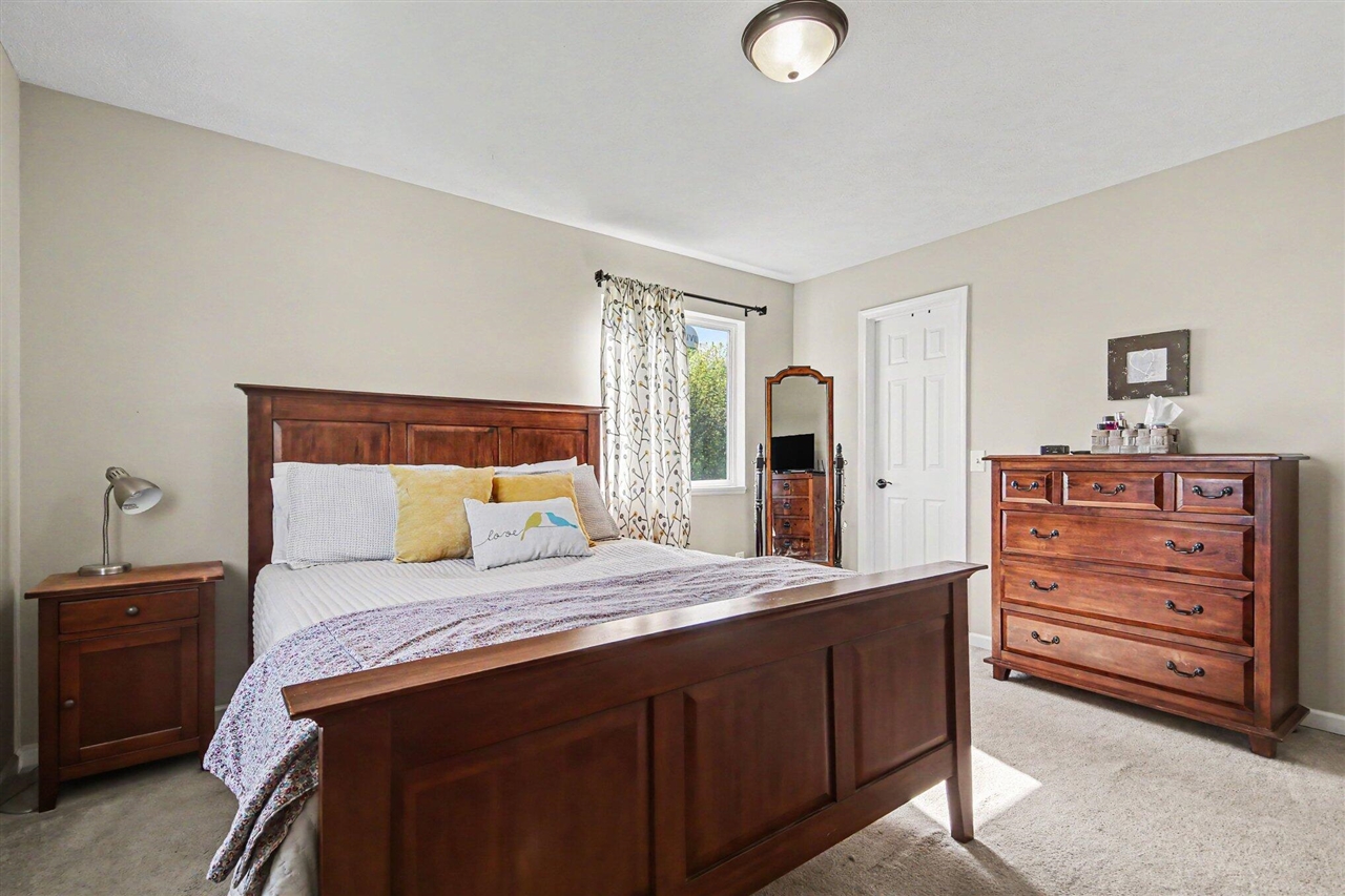 7864 County Farm Road, Greenville, MI, 48838-9774
