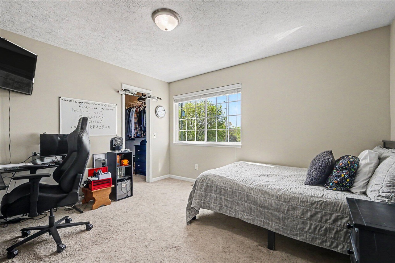 7864 County Farm Road, Greenville, MI, 48838-9774