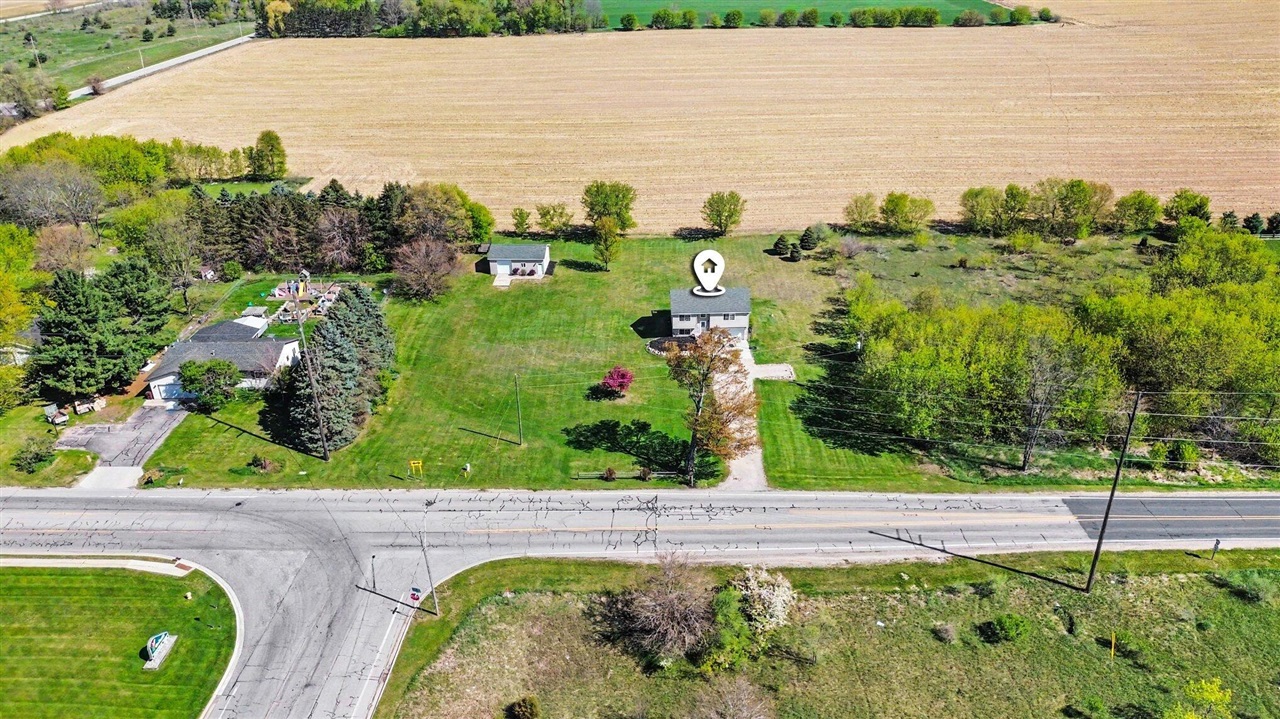 7864 County Farm Road, Greenville, MI, 48838-9774