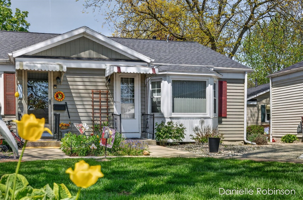 929 Village Lane UNIT&nbsp;140, Jenison, MI, 49428-8338