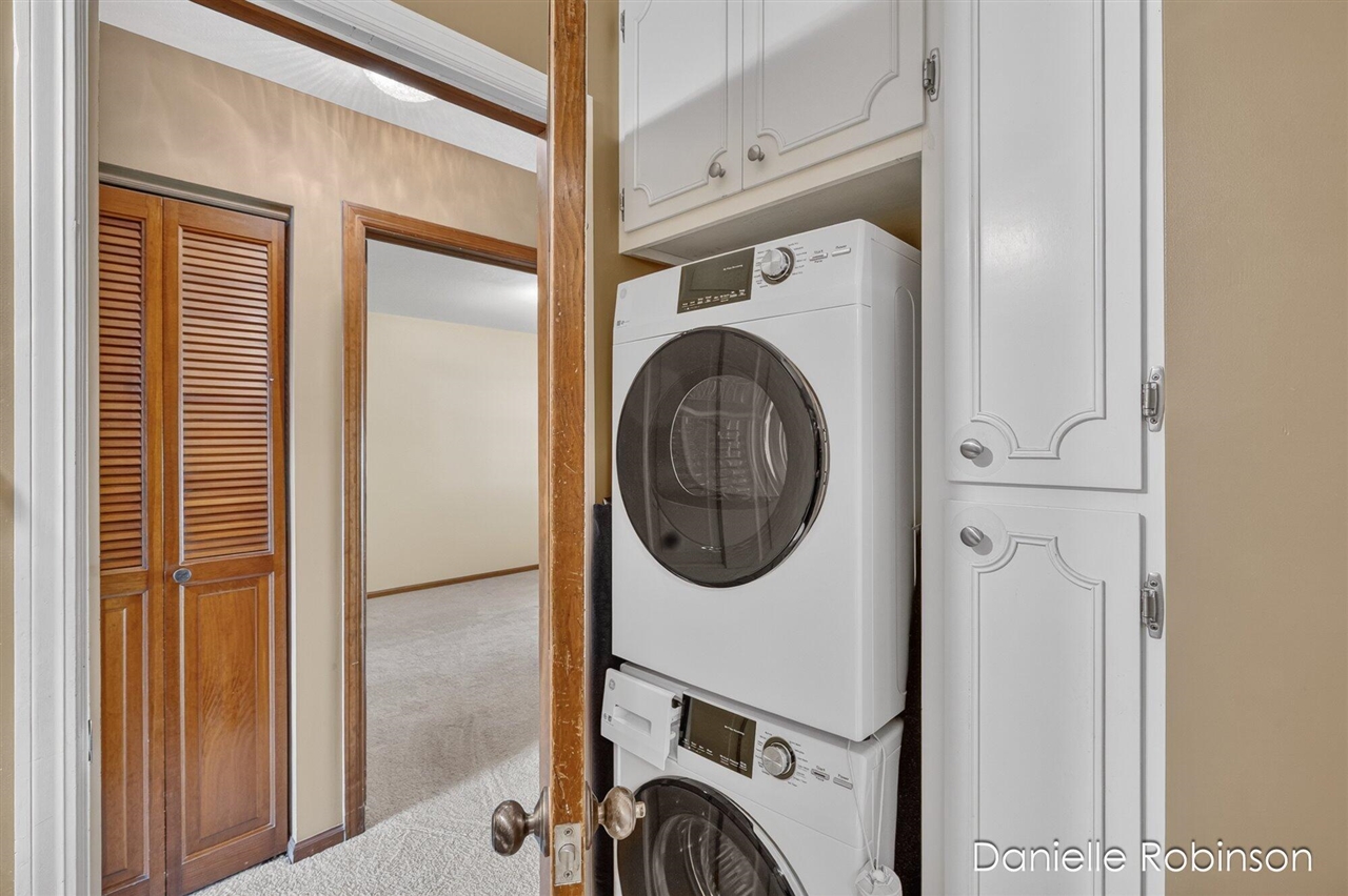 929 Village Lane UNIT&nbsp;140, Jenison, MI, 49428-8338