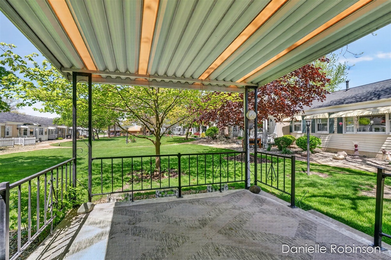 929 Village Lane UNIT&nbsp;140, Jenison, MI, 49428-8338