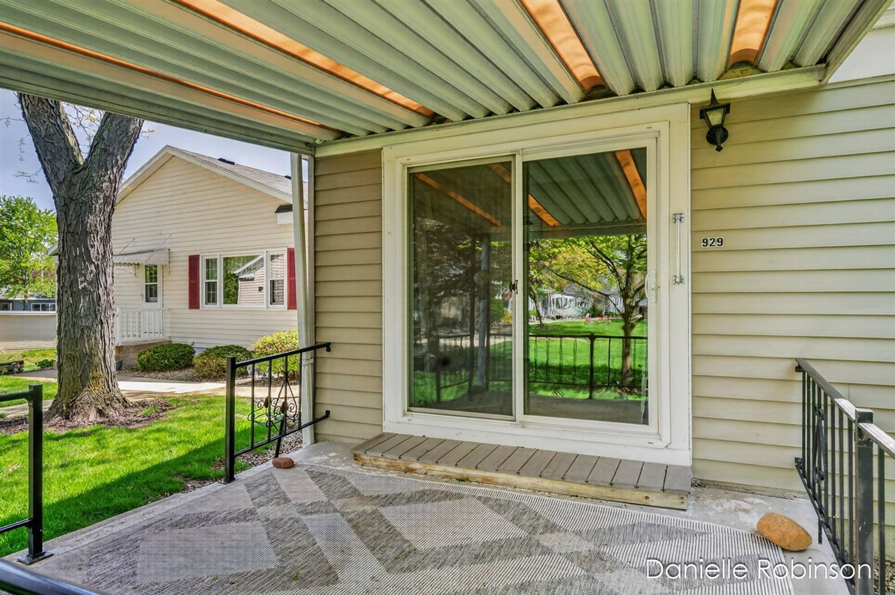 929 Village Lane UNIT&nbsp;140, Jenison, MI, 49428-8338