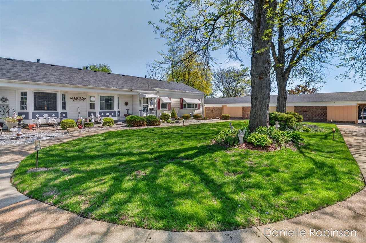 929 Village Lane UNIT&nbsp;140, Jenison, MI, 49428-8338