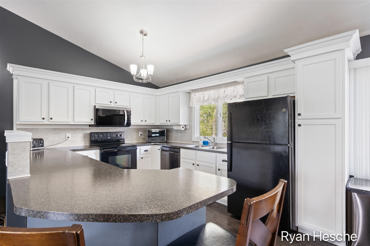 6805 Morrison Lake Road, Saranac, MI, 48881-9627
