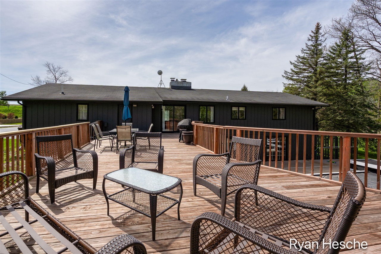 6805 Morrison Lake Road, Saranac, MI, 48881-9627