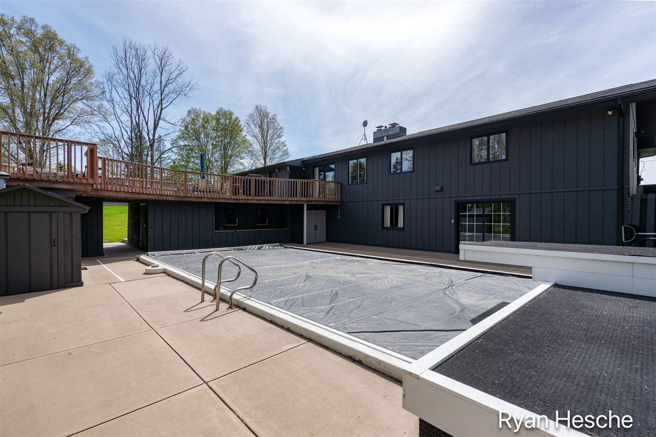 6805 Morrison Lake Road, Saranac, MI, 48881-9627