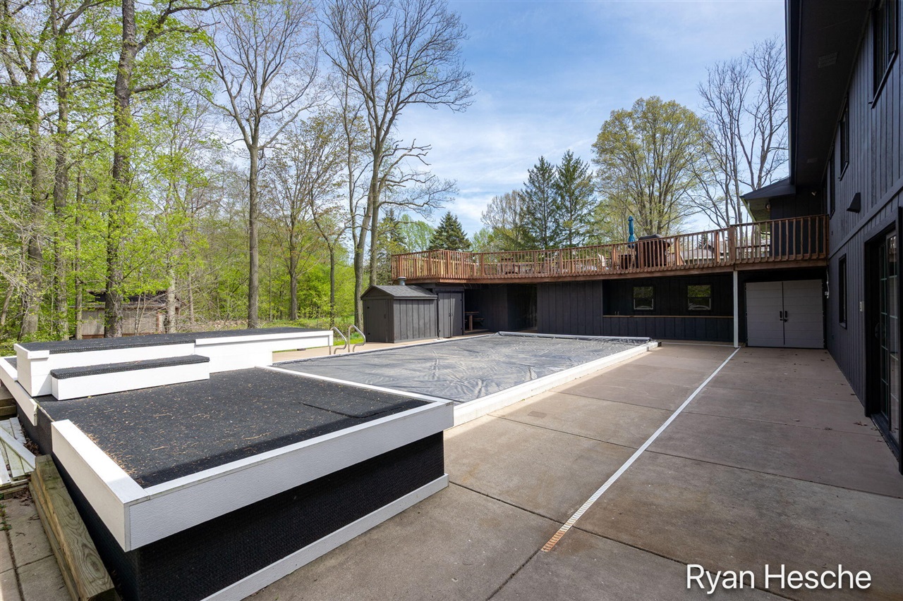 6805 Morrison Lake Road, Saranac, MI, 48881-9627