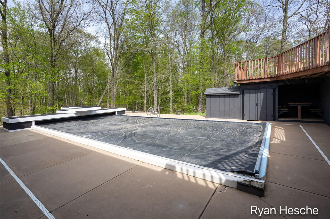 6805 Morrison Lake Road, Saranac, MI, 48881-9627