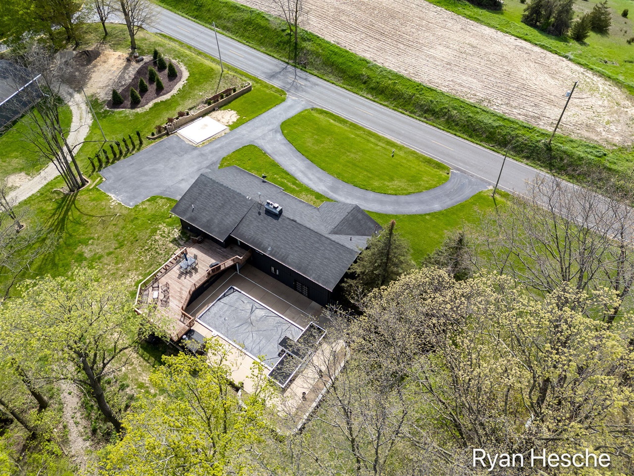 6805 Morrison Lake Road, Saranac, MI, 48881-9627