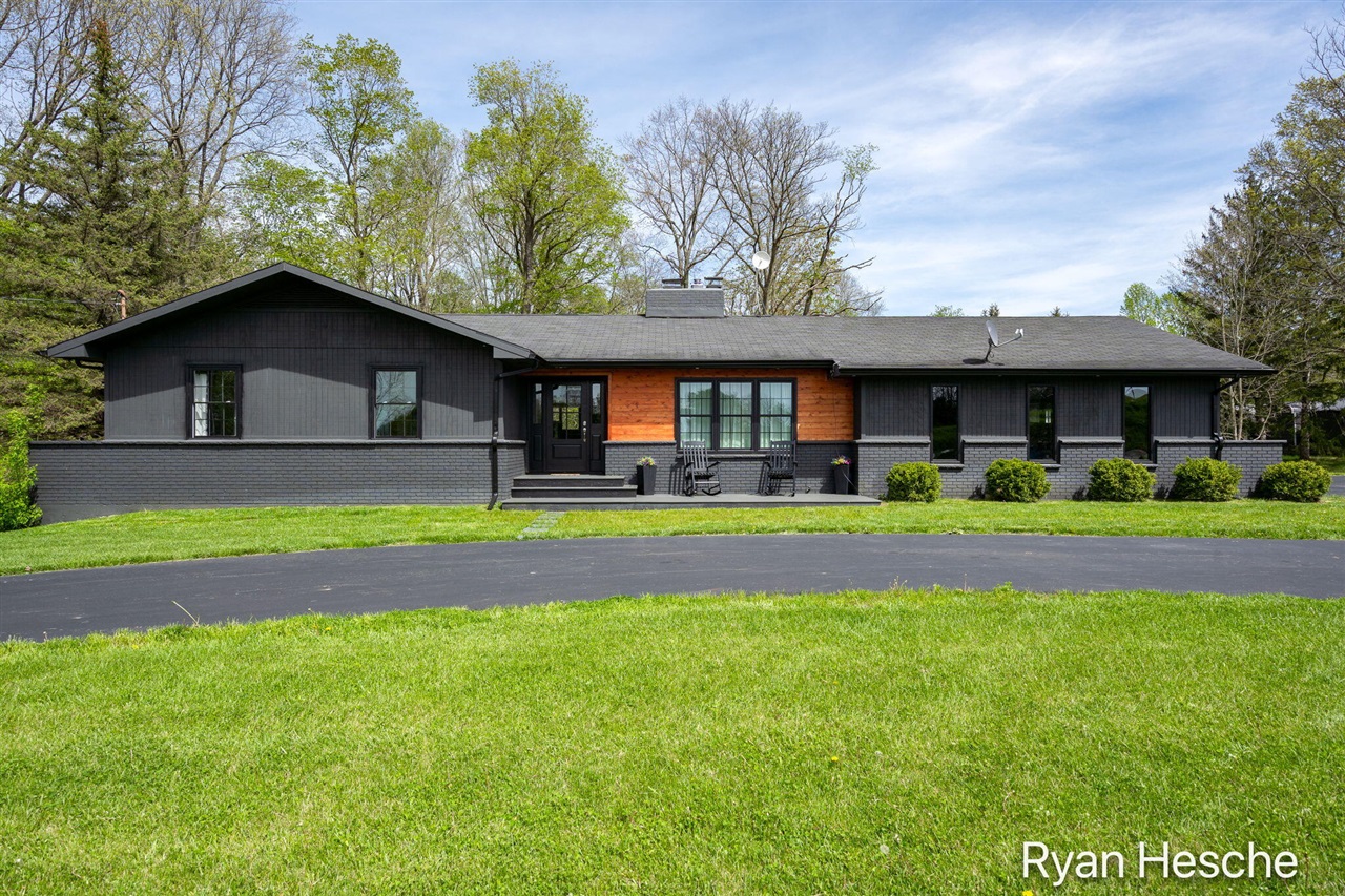 6805 Morrison Lake Road, Saranac, MI, 48881-9627