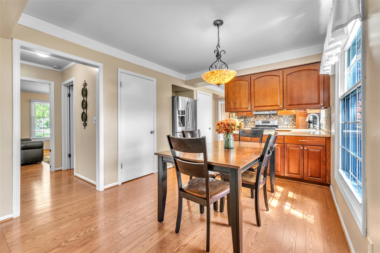 11201 Academy Court, Plymouth, MI, 48170-3553