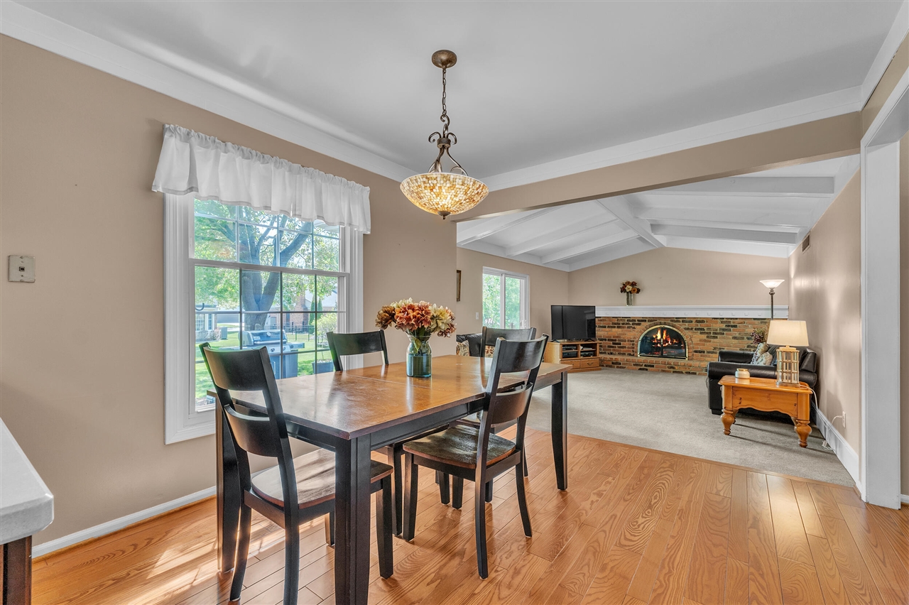 11201 Academy Court, Plymouth, MI, 48170-3553