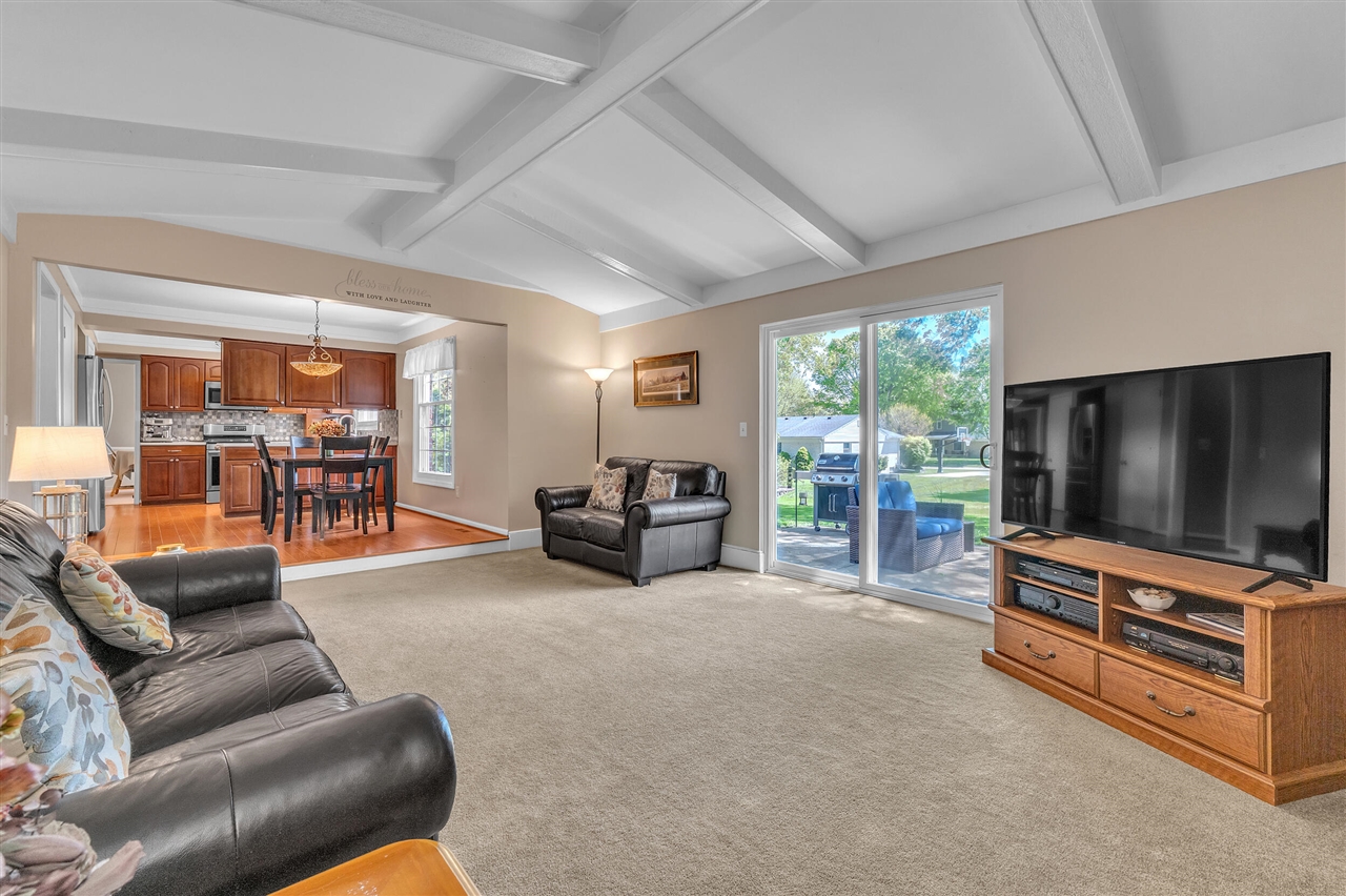 11201 Academy Court, Plymouth, MI, 48170-3553
