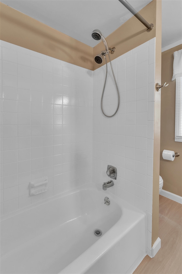 11201 Academy Court, Plymouth, MI, 48170-3553