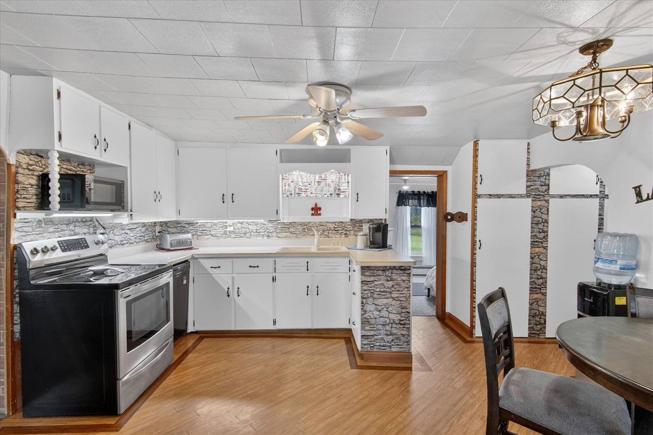 236 W Congress Street, Morenci, MI, 49256-1241