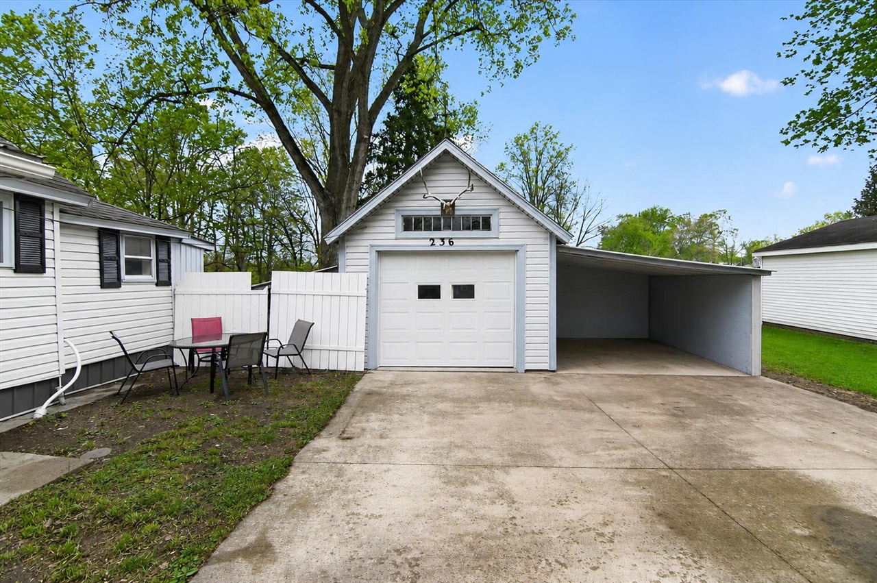 236 W Congress Street, Morenci, MI, 49256-1241