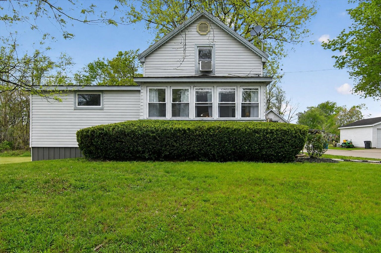 236 W Congress Street, Morenci, MI, 49256-1241