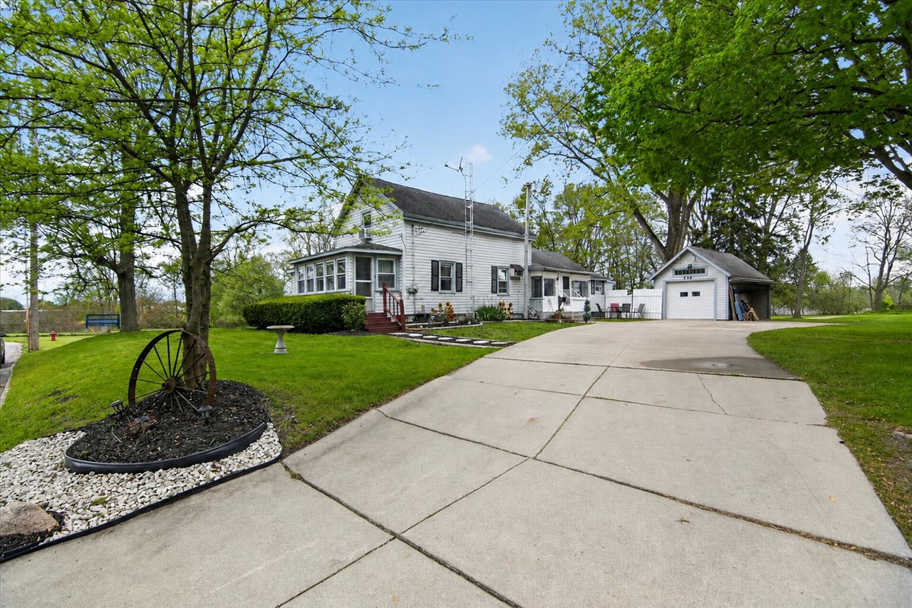 236 W Congress Street, Morenci, MI, 49256-1241