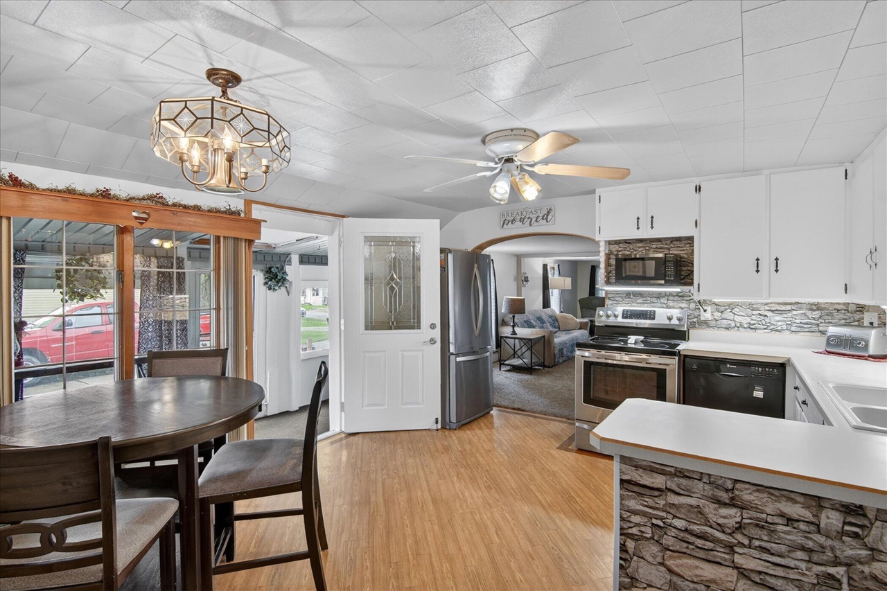 236 W Congress Street, Morenci, MI, 49256-1241