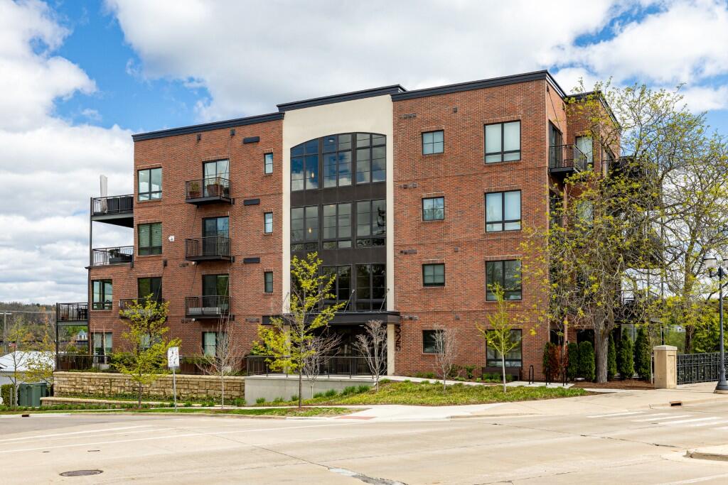 325 E Summit Street UNIT&nbsp;101, Ann Arbor, MI, 48104-1077