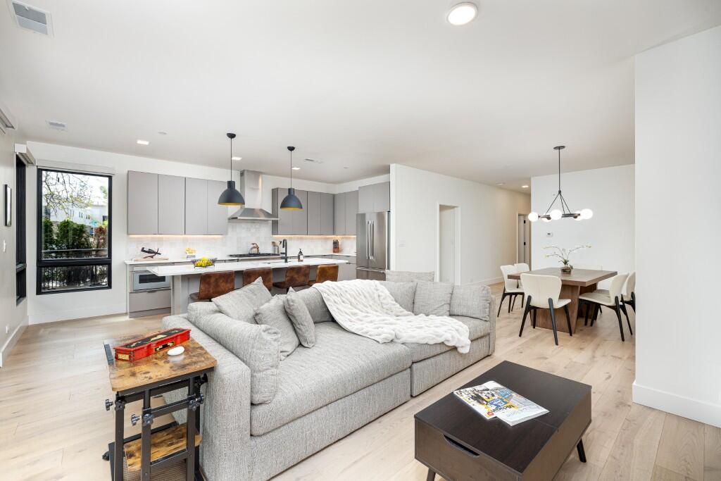 325 E Summit Street UNIT&nbsp;101, Ann Arbor, MI, 48104-1077