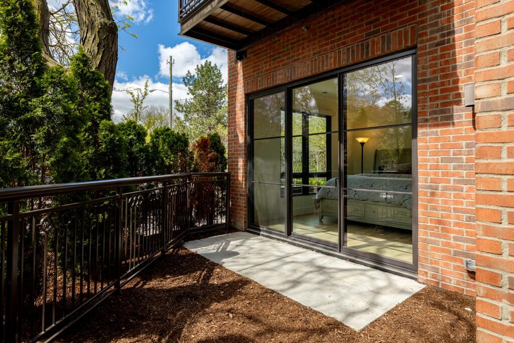 325 E Summit Street UNIT&nbsp;101, Ann Arbor, MI, 48104-1077