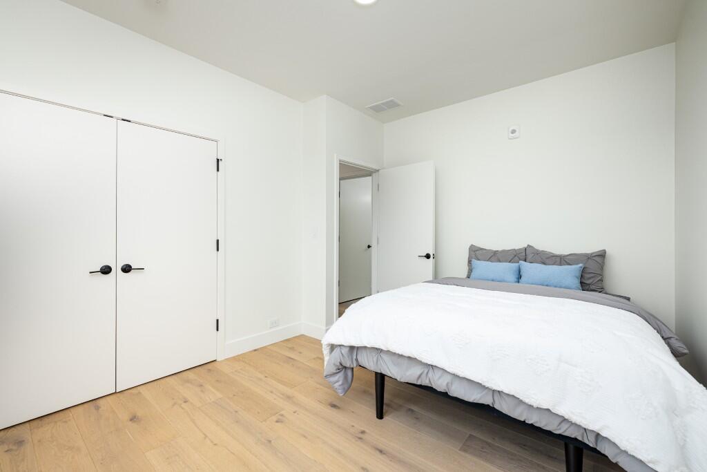 325 E Summit Street UNIT&nbsp;101, Ann Arbor, MI, 48104-1077