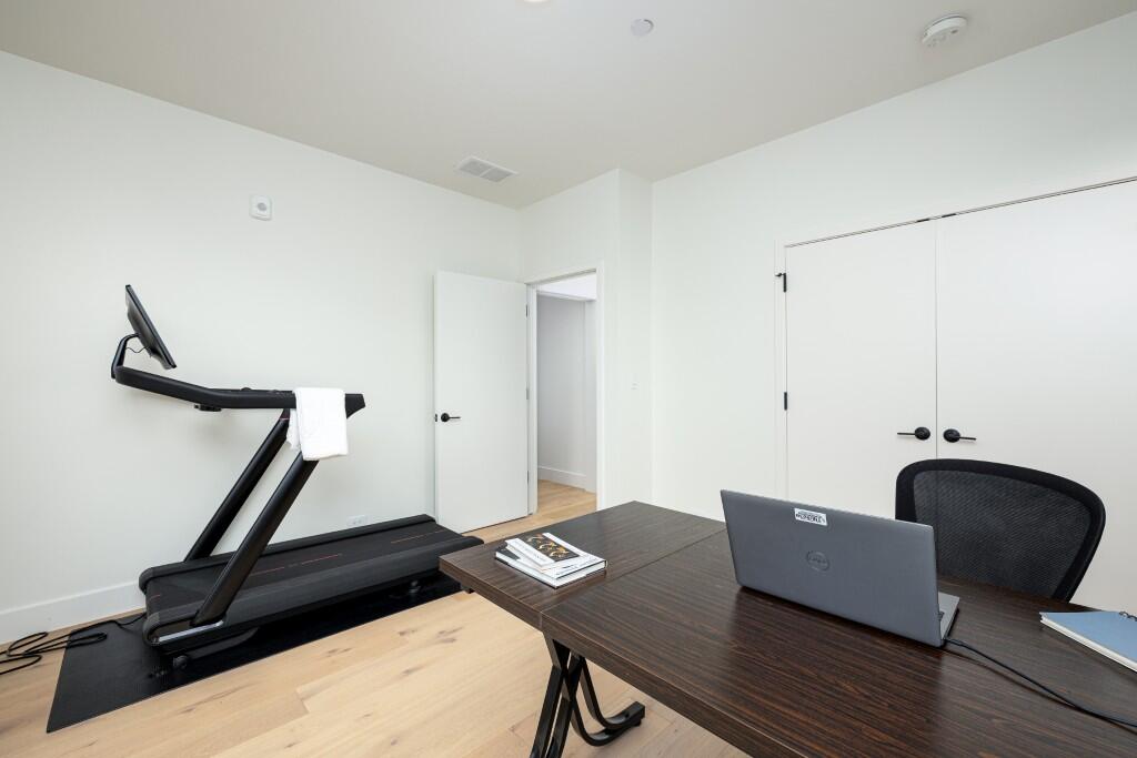 325 E Summit Street UNIT&nbsp;101, Ann Arbor, MI, 48104-1077
