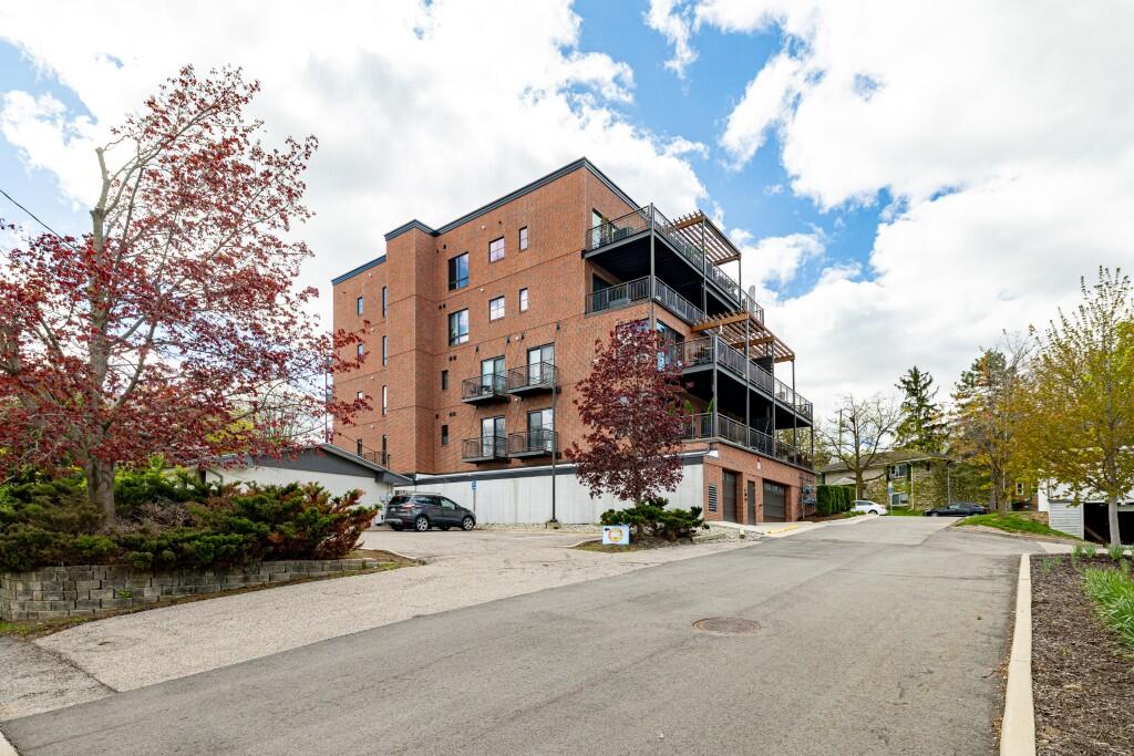 325 E Summit Street UNIT&nbsp;101, Ann Arbor, MI, 48104-1077