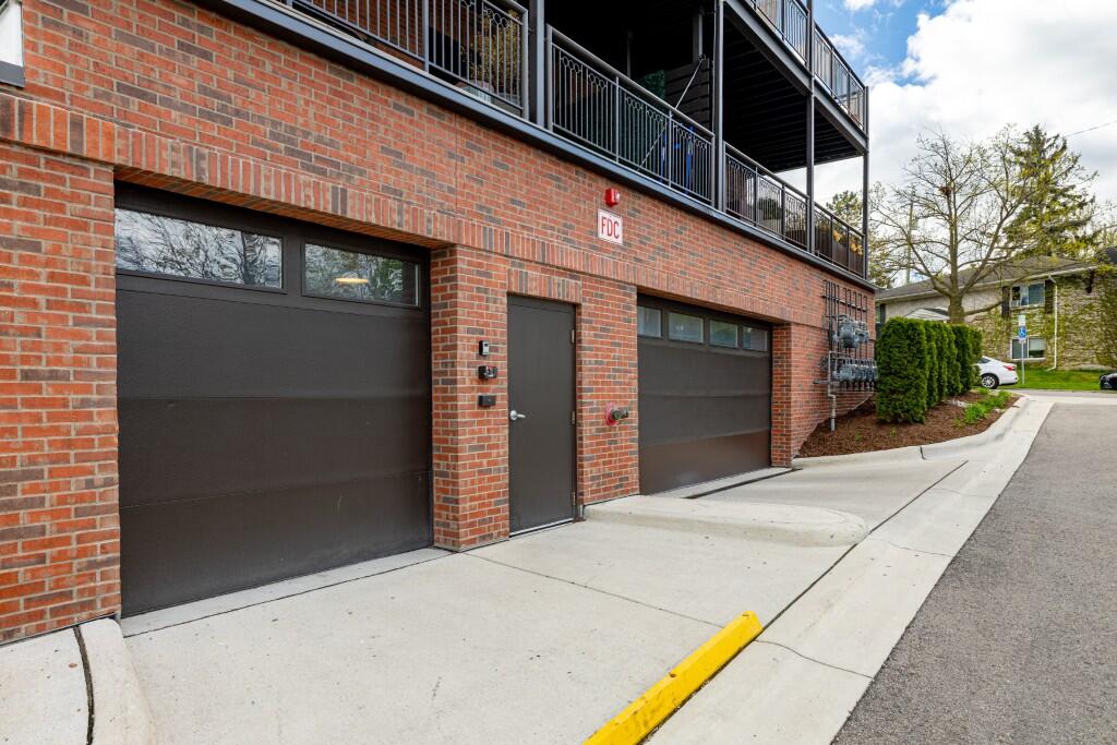 325 E Summit Street UNIT&nbsp;101, Ann Arbor, MI, 48104-1077