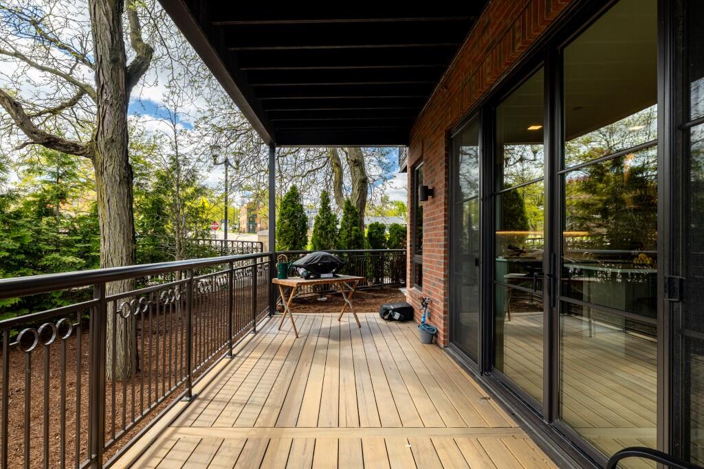 325 E Summit Street UNIT&nbsp;101, Ann Arbor, MI, 48104-1077