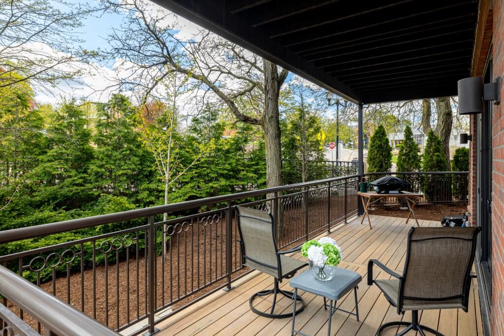 325 E Summit Street UNIT&nbsp;101, Ann Arbor, MI, 48104-1077