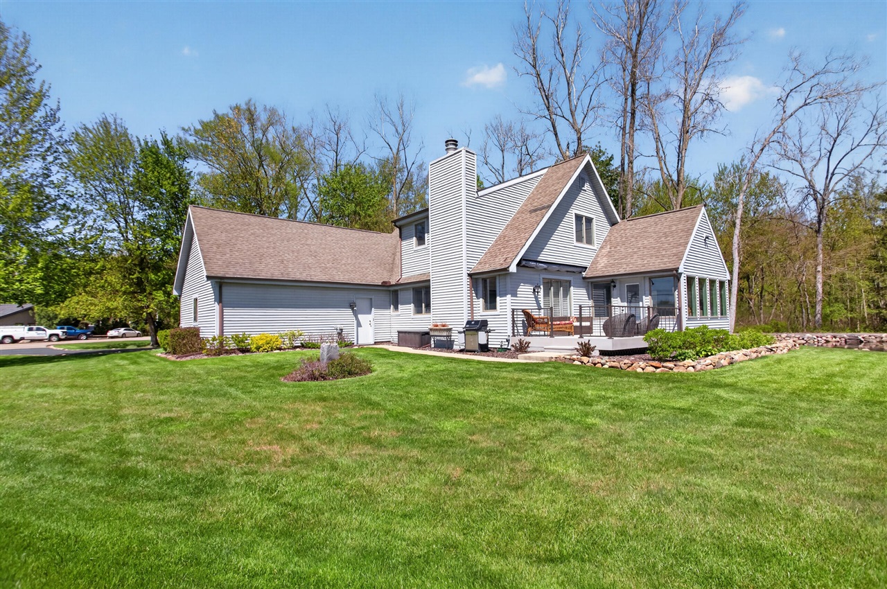 5745 Browns Lake Road, Jackson, MI, 49203-5606