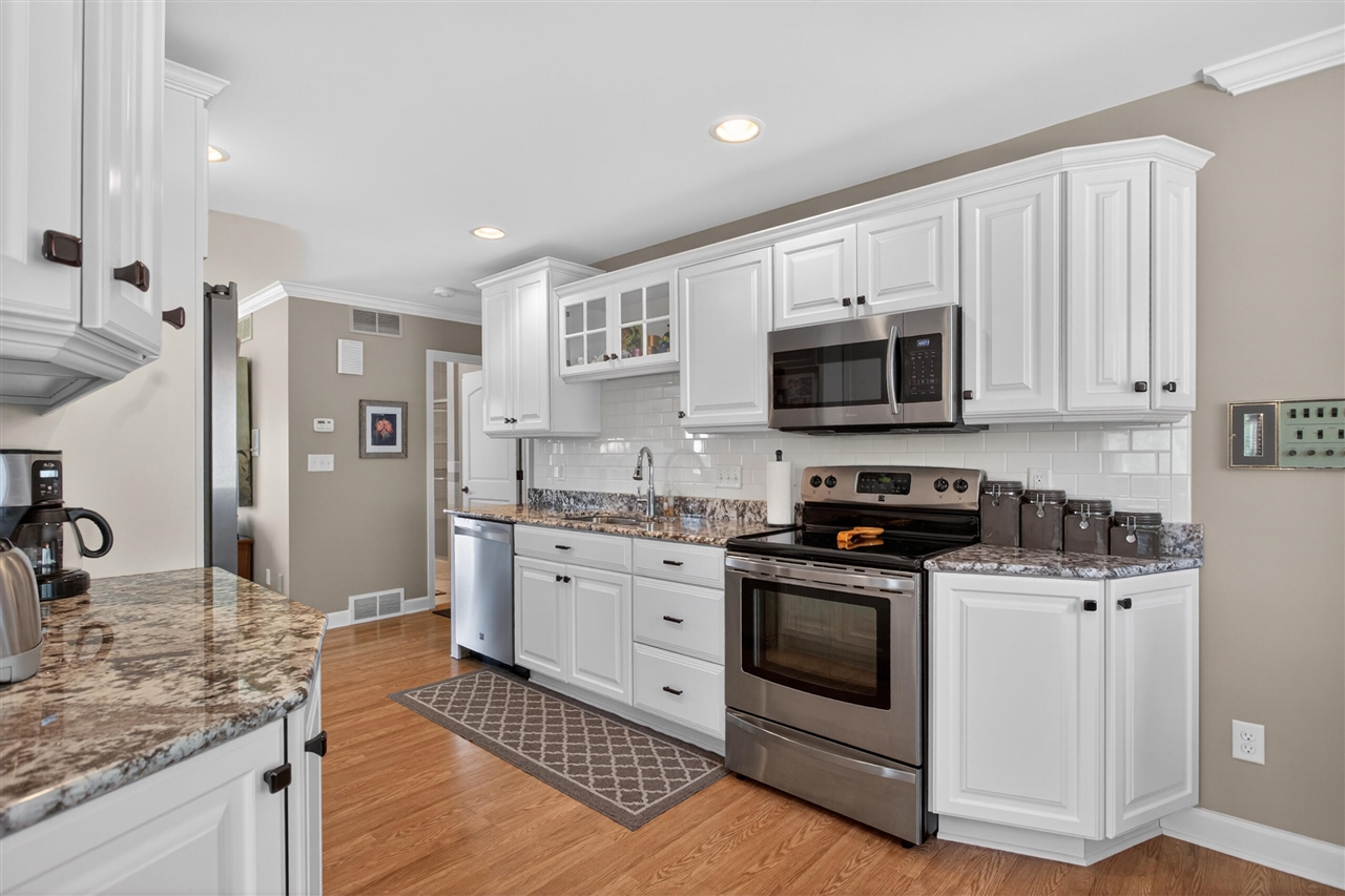 5745 Browns Lake Road, Jackson, MI, 49203-5606