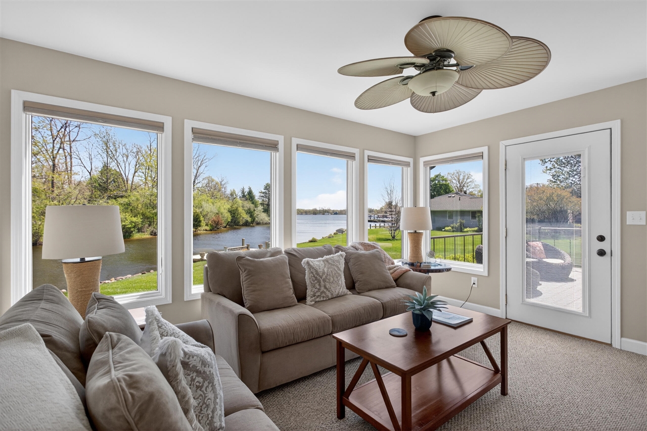5745 Browns Lake Road, Jackson, MI, 49203-5606